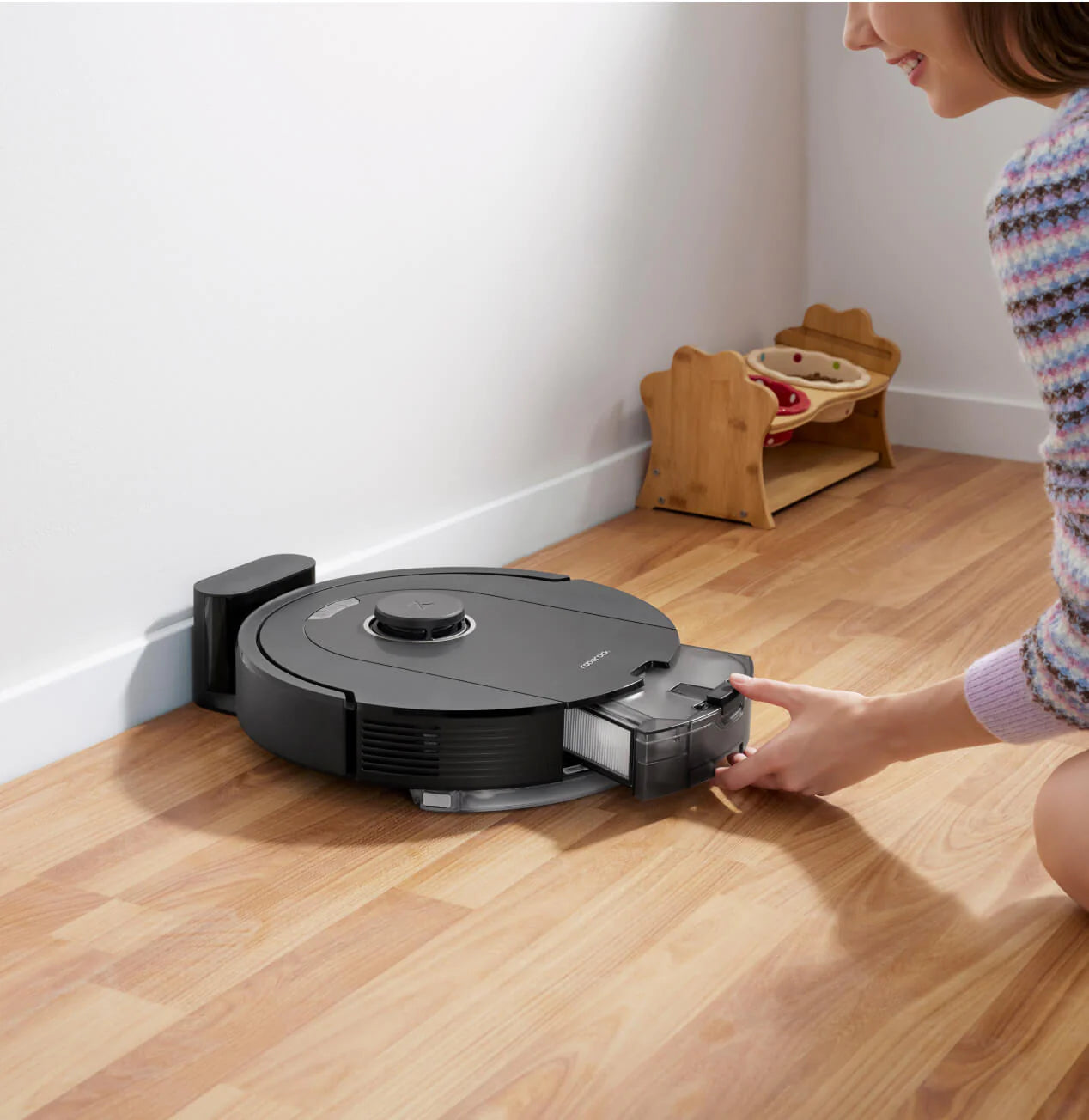 Roborock Q5 Pro robotic vacuum image 7